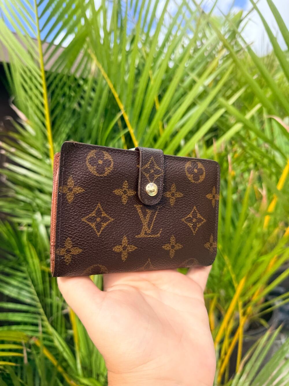 Louis Vuitton Monogram Kisslock